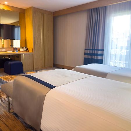Days Inn By Wyndham Istanbul Bomonti Zewnętrze zdjęcie
