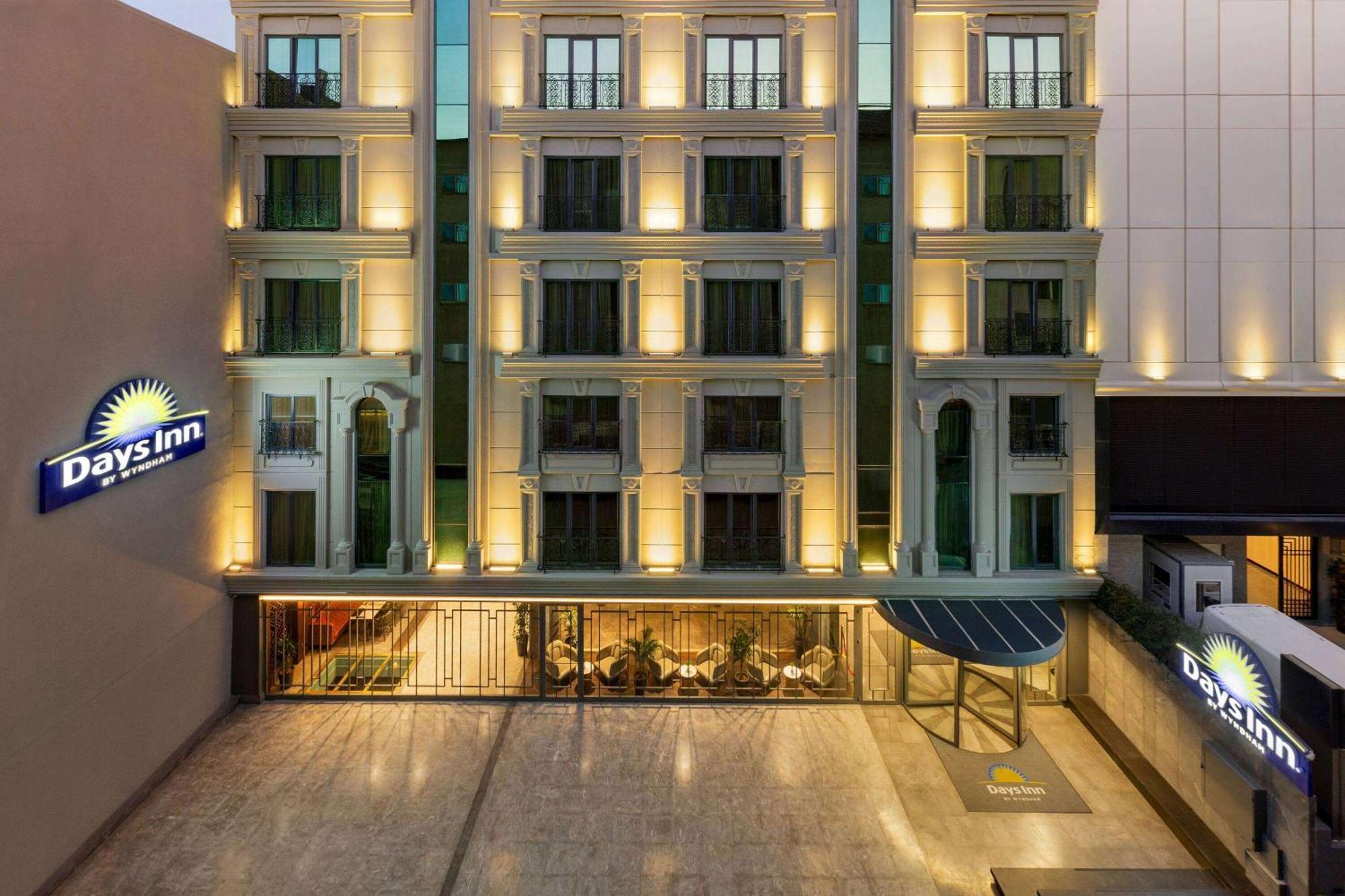 Days Inn By Wyndham Istanbul Bomonti Zewnętrze zdjęcie