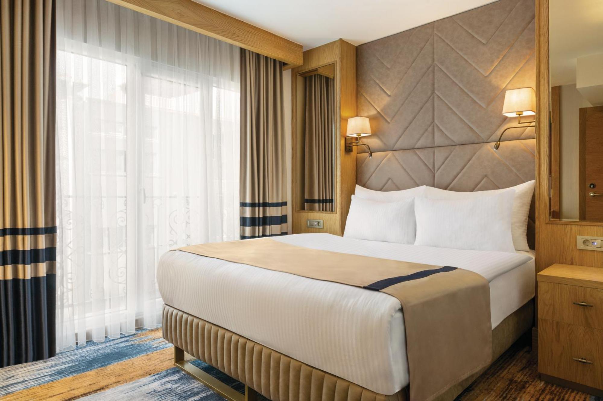 Days Inn By Wyndham Istanbul Bomonti Zewnętrze zdjęcie