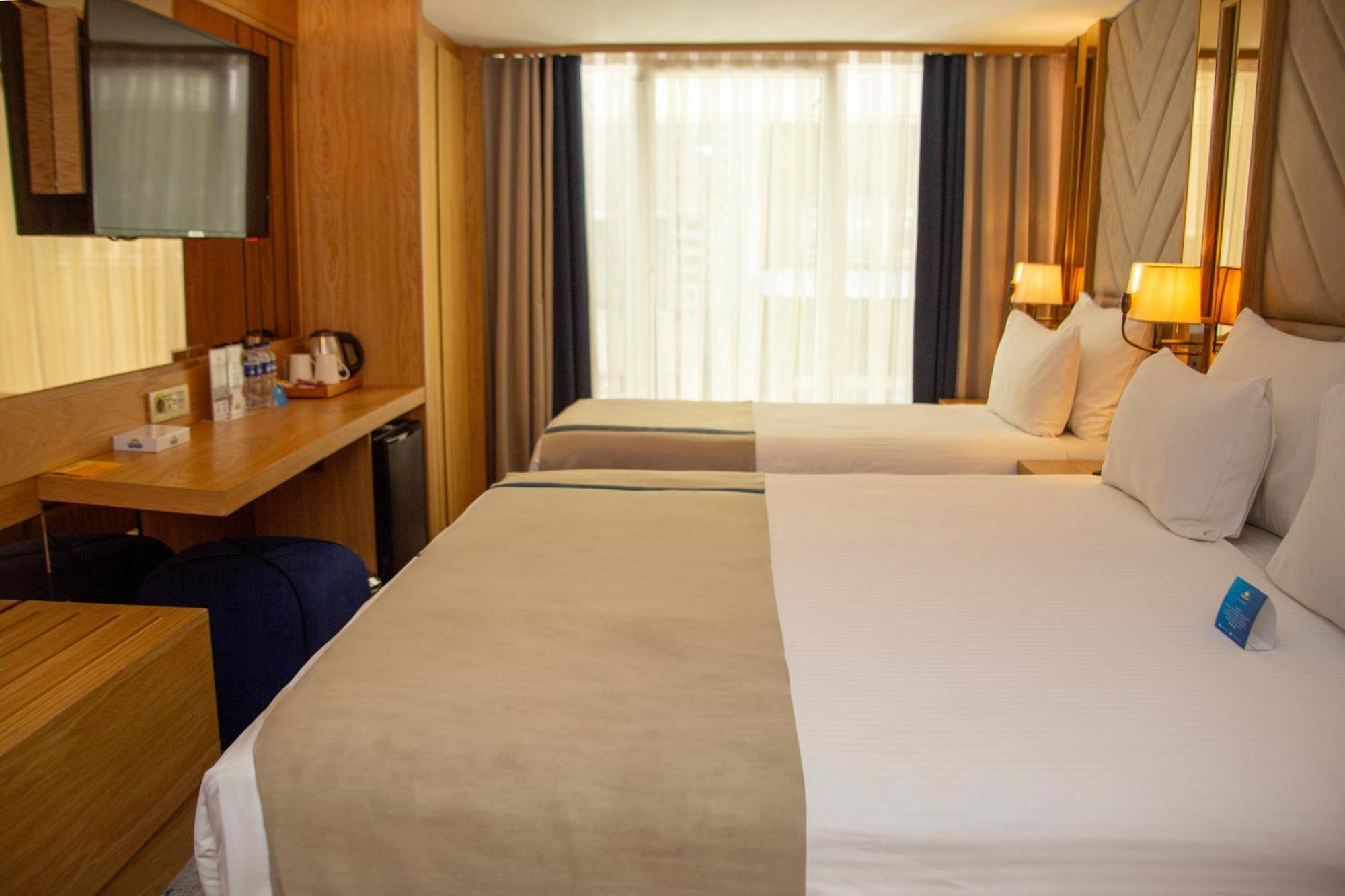 Days Inn By Wyndham Istanbul Bomonti Zewnętrze zdjęcie