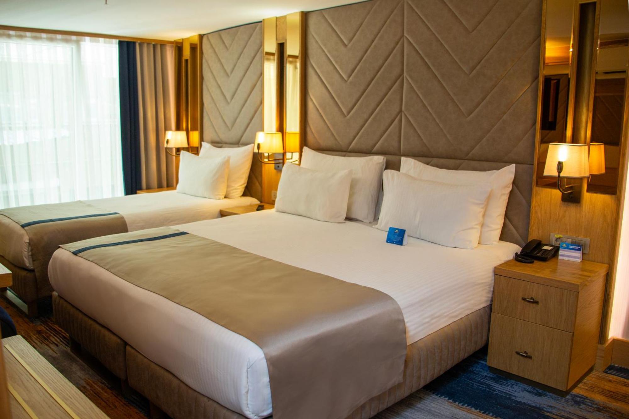 Days Inn By Wyndham Istanbul Bomonti Zewnętrze zdjęcie